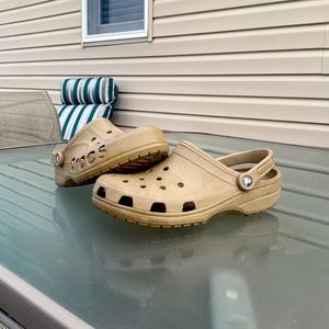 Tan unisex Crocs lightly worn, Mens 10 Women’s 12